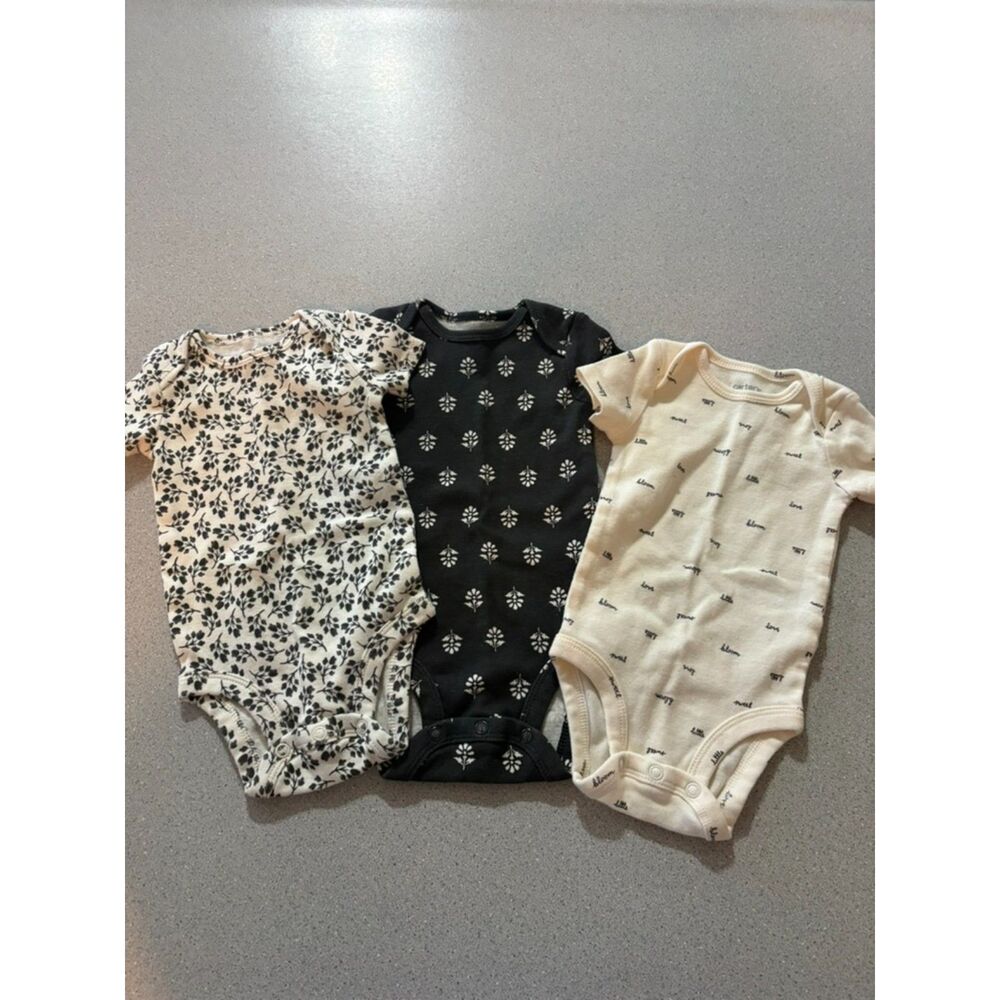 Lot of 3 Carter's 3 Months Snap Button Bodysuits *Never Worn